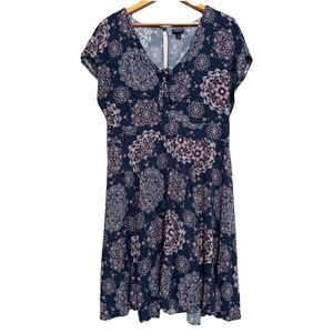 Torrid‎ Women's Dress Size 1 Navy Floral Mini A-Line Keyhole Shift Boho Rayon